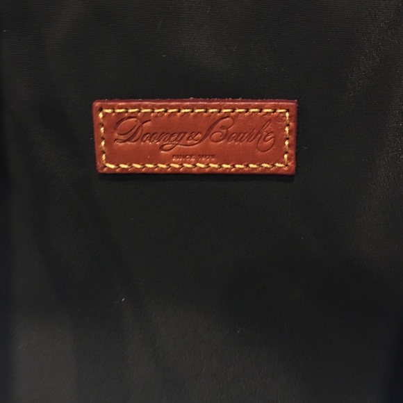 Brand New Dooney & Bourke Purse - Picture 2 of 4