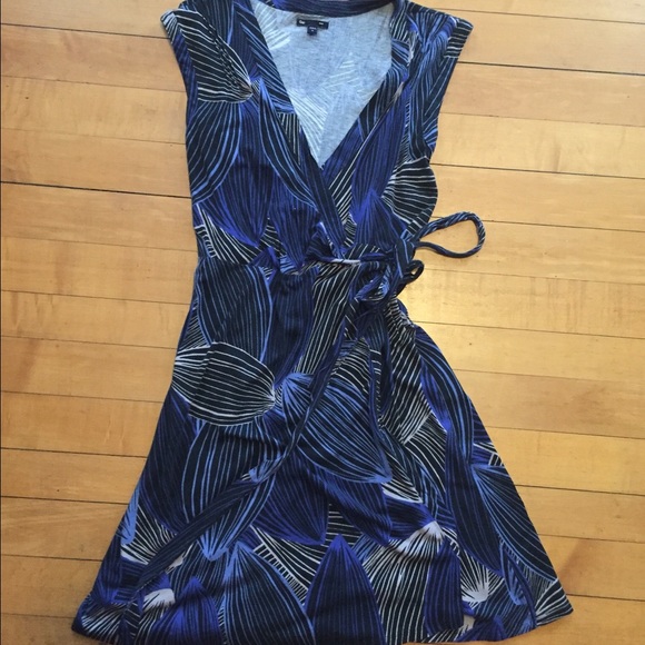 Gap Sleeveless Wrap Dress