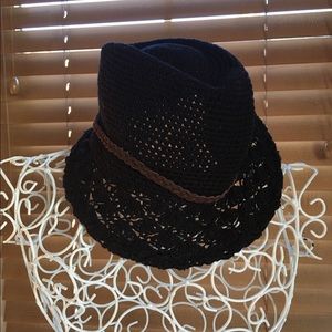Anthropologists Sun Dieo Hat Co