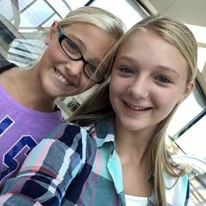 Meet your Posher, Abby