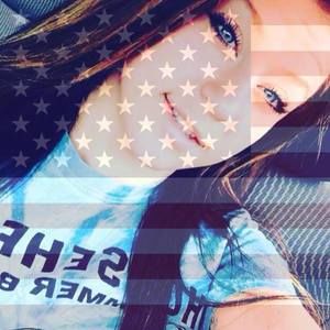 Meet your Posher, Katelyn