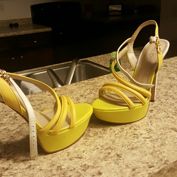 Aldo Yellow & White strapy heels - Picture 2 of 4