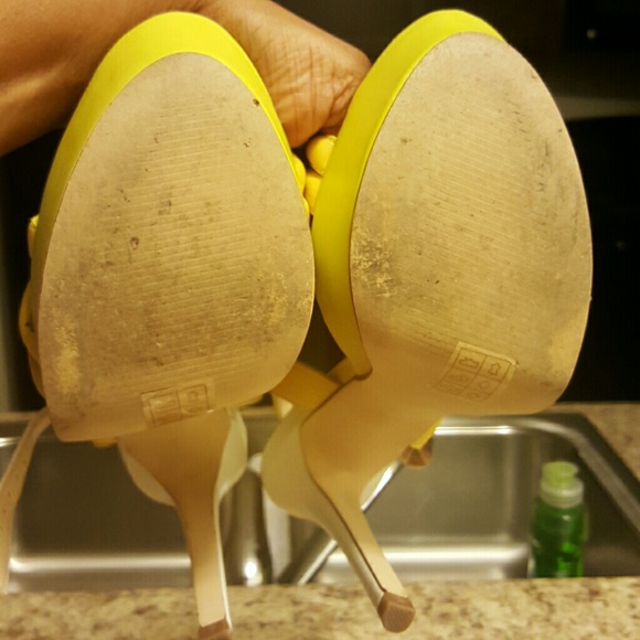 Aldo Yellow & White strapy heels - Picture 4 of 4