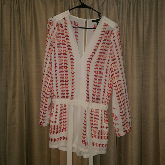 BCBG SOREN PRINTED ROMPER XXS FITS XS 0-2
