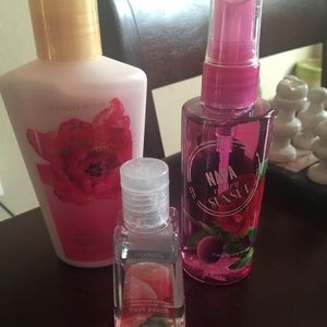 Sold on merc 🌟Victoria's Secret lotion and spray