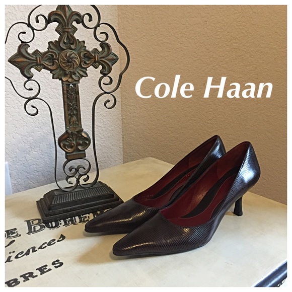 Cole Haan Shoes - Cole Haan narrow leather pumps