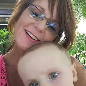 Meet your Posher, Carrie