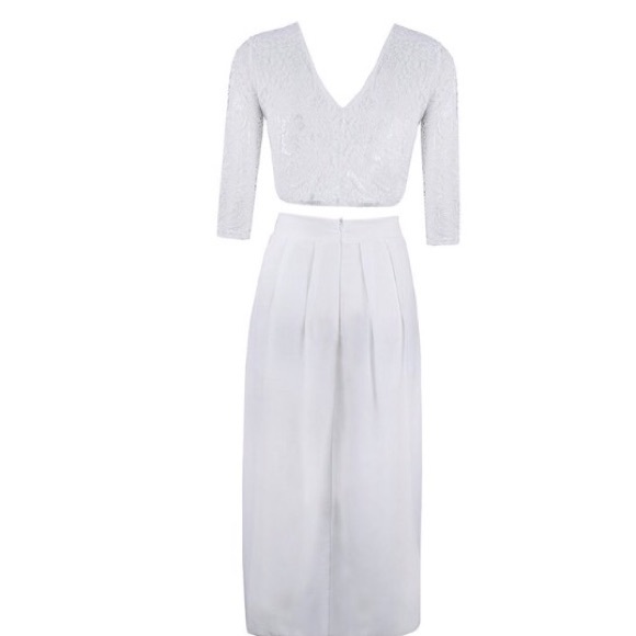 Women Lace V-neck Top and Short Set - Picture 3 of 3