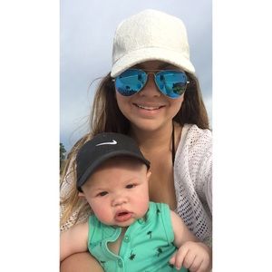 Meet your Posher, Morgan