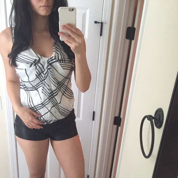 9$ Plaid black white career work blouse
