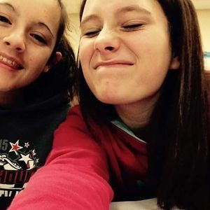 Meet your Posher, Stefani