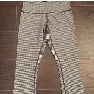 Lululemon wunder under crop