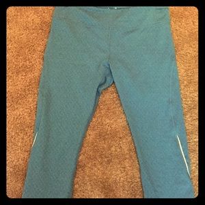 Capri length yoga pants