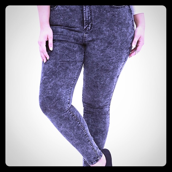 Forever 21 Mineral Wash Jeans