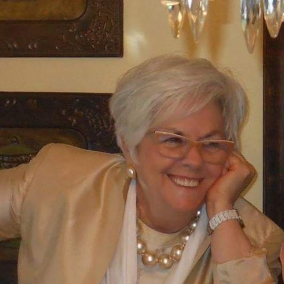 Meet your Posher, Patricia - Picture 1 of 1