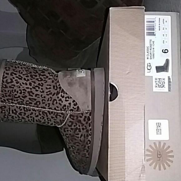 Ugg boots cheetah print