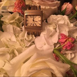 🔱 Premier Designs ladies cuff watch🔱