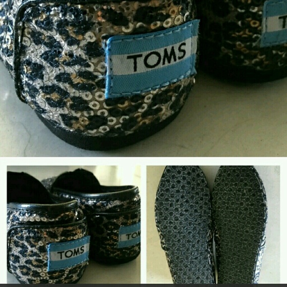 Leopard toms shoes