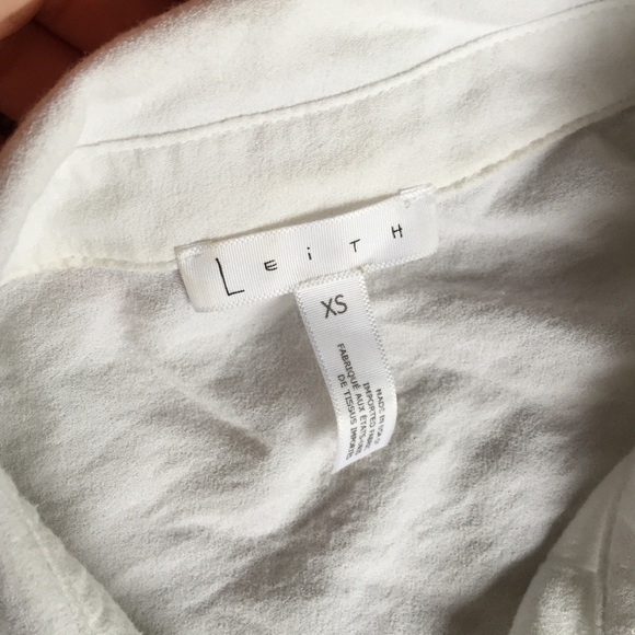 Leith Tops - Leith boxy white button down Leith Tops - Leith boxy white button down