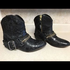 Ankle boot