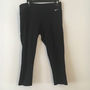 Nike Dry Fit Capri Leggings-L