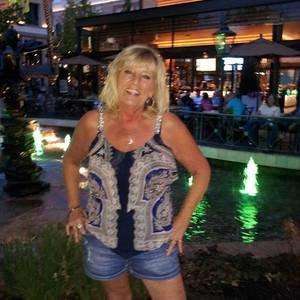 Meet your Posher, Sandy