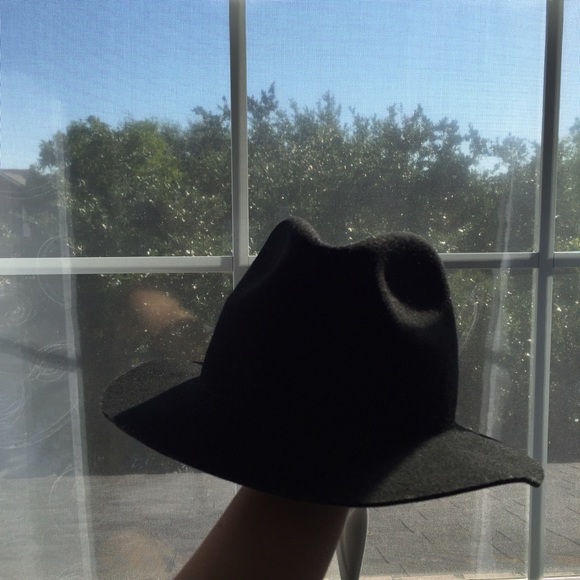 Lite Felt black Fedora - Picture 3 of 3