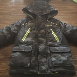 Boys winter jacket size 2t Oshkosh