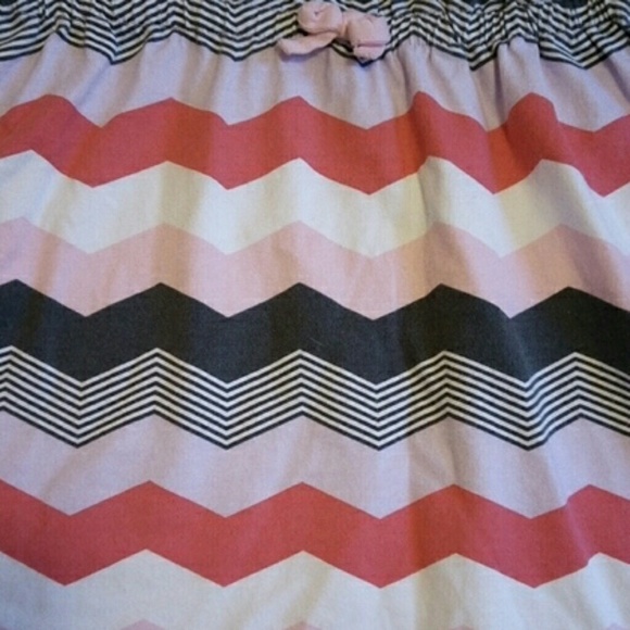 Girl Dresses - Picture 2 of 4