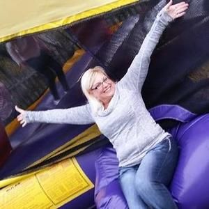 Meet your Posher, Leeann