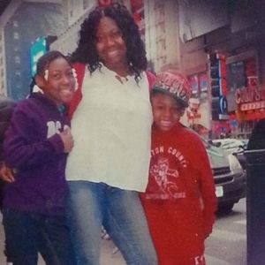 Meet your Posher, Crystal