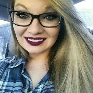 Meet your Posher, Katherine