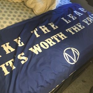 The Maine unlost flag