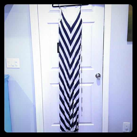 Bebe Long chevron striped maxi dress