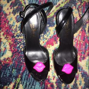 Cute pumps from Bloomingdales 💋💋