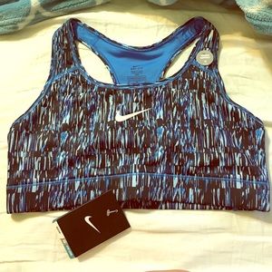 NWT Nike sports bra