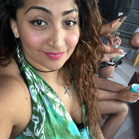 Meet your Posher, Roxana - Picture 1 of 1