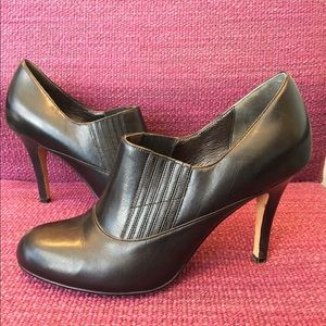 Cole Haan Nike Air Black Leather Booties 9