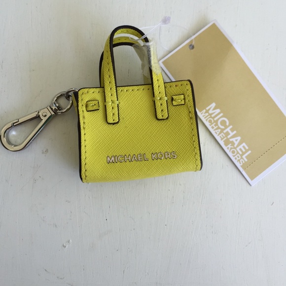 Michael Kors Dillon Key FOB/Bag Charm