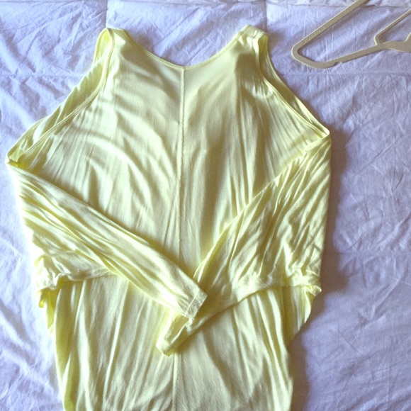 Karma Cold Shoulder Top with Draped Back. Size S.