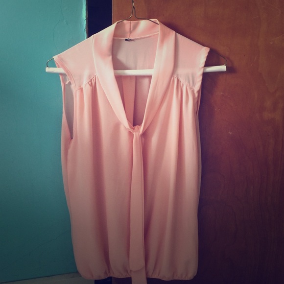 Blouse , very cute 💋👯