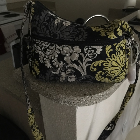 Vera Bradley Cross Body - Picture 1 of 3