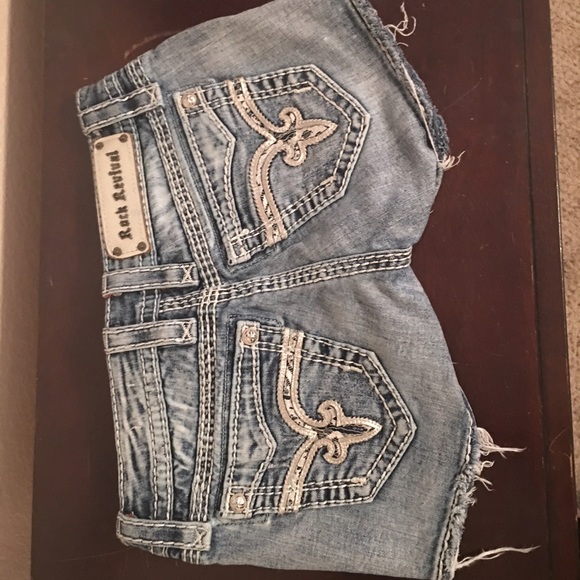 Rock revival short size 26