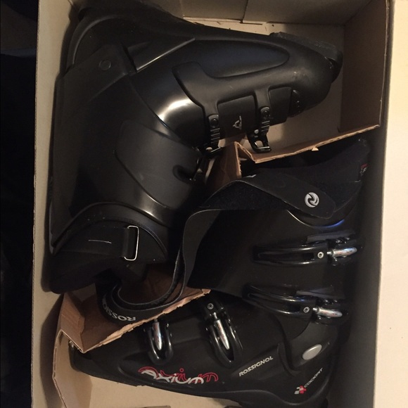 Rossignol skiboots 28.5 black axium