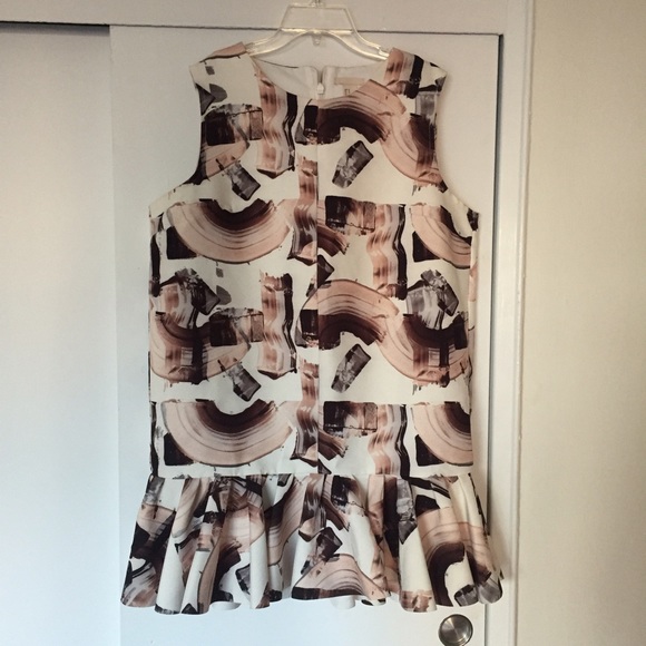 Graphic print peplum dress