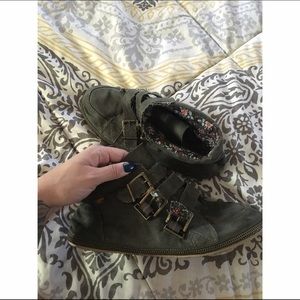 Army green buckle booties