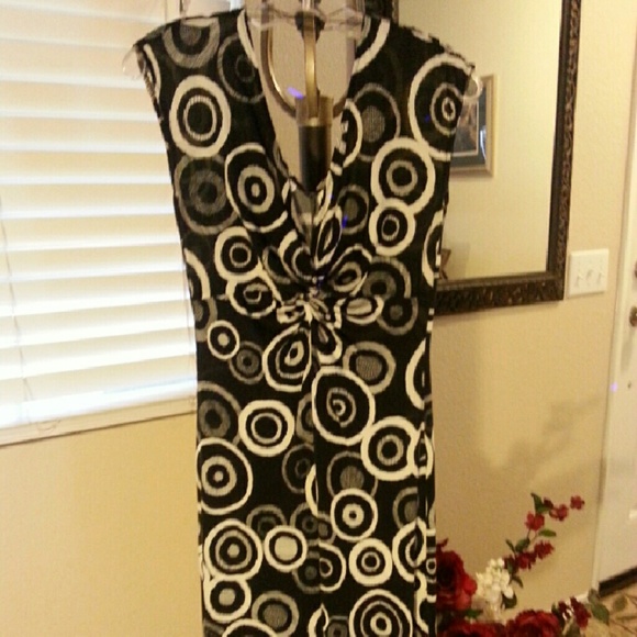 Amazing, black & white dress