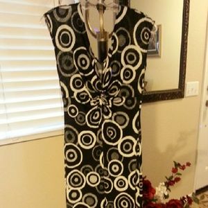 Amazing, black & white dress