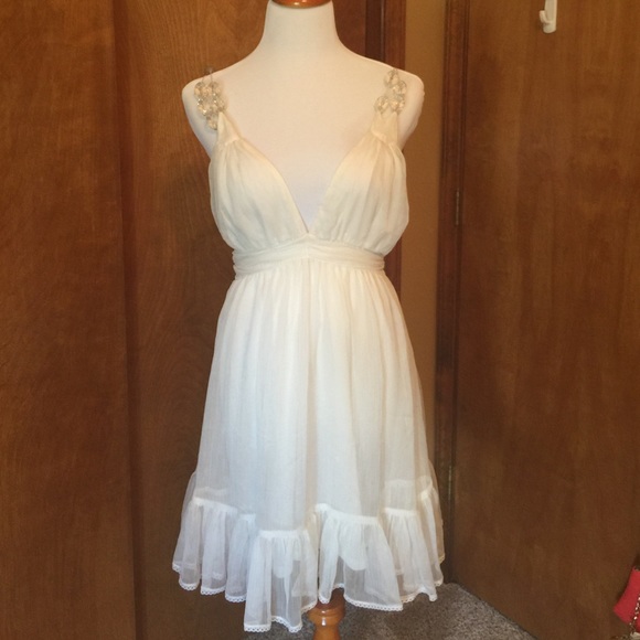 Romantic and sexy chiffon dress