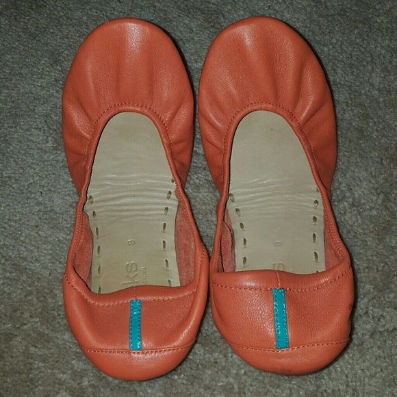tangerine tieks
